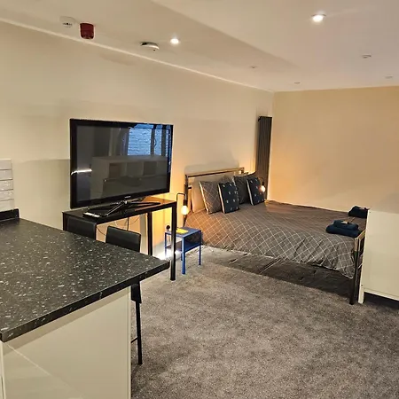 Centre The Wash House